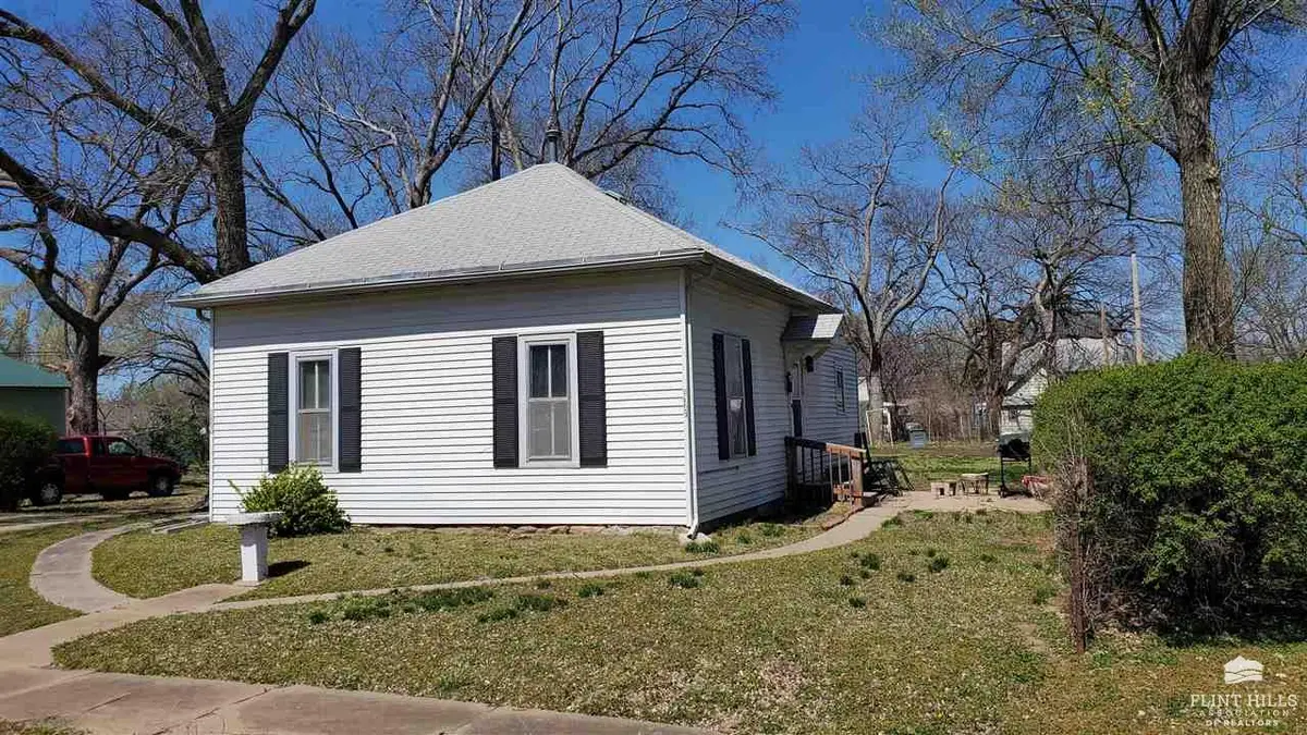 834 W 8th Street, Junction City, KS 66441 - Image #1