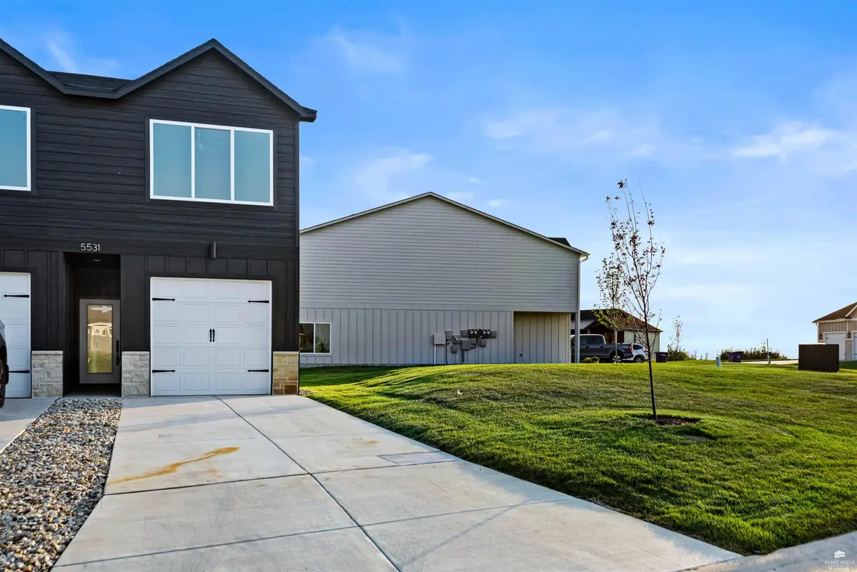5631 Goheen Drive, Manhattan, KS 66503 - Image #1