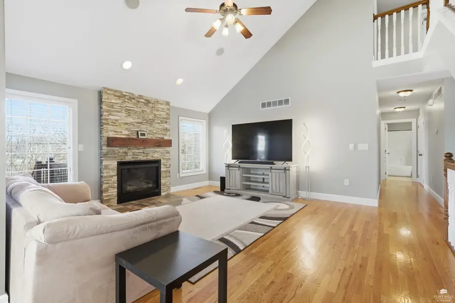 1204 S Mill Point Circle, Manhattan, KS 66503 - Image #2