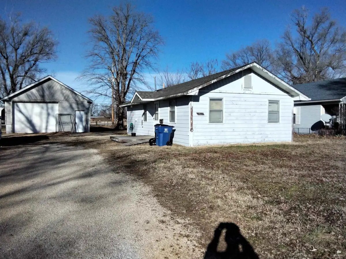 1612 NW 4th Street, Abilene, KS 67410 - Image #1