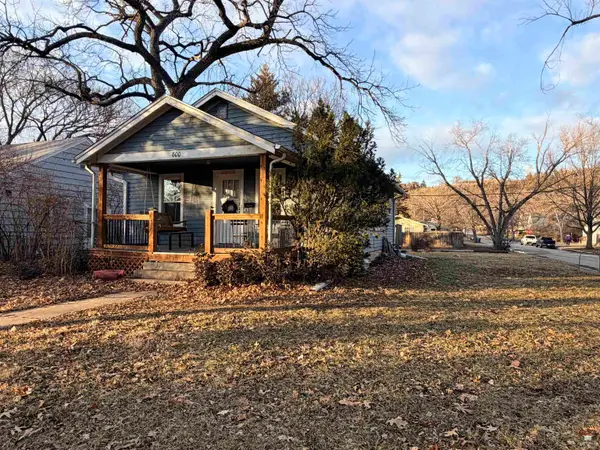 800 Thurston Street, Manhattan, KS 66502