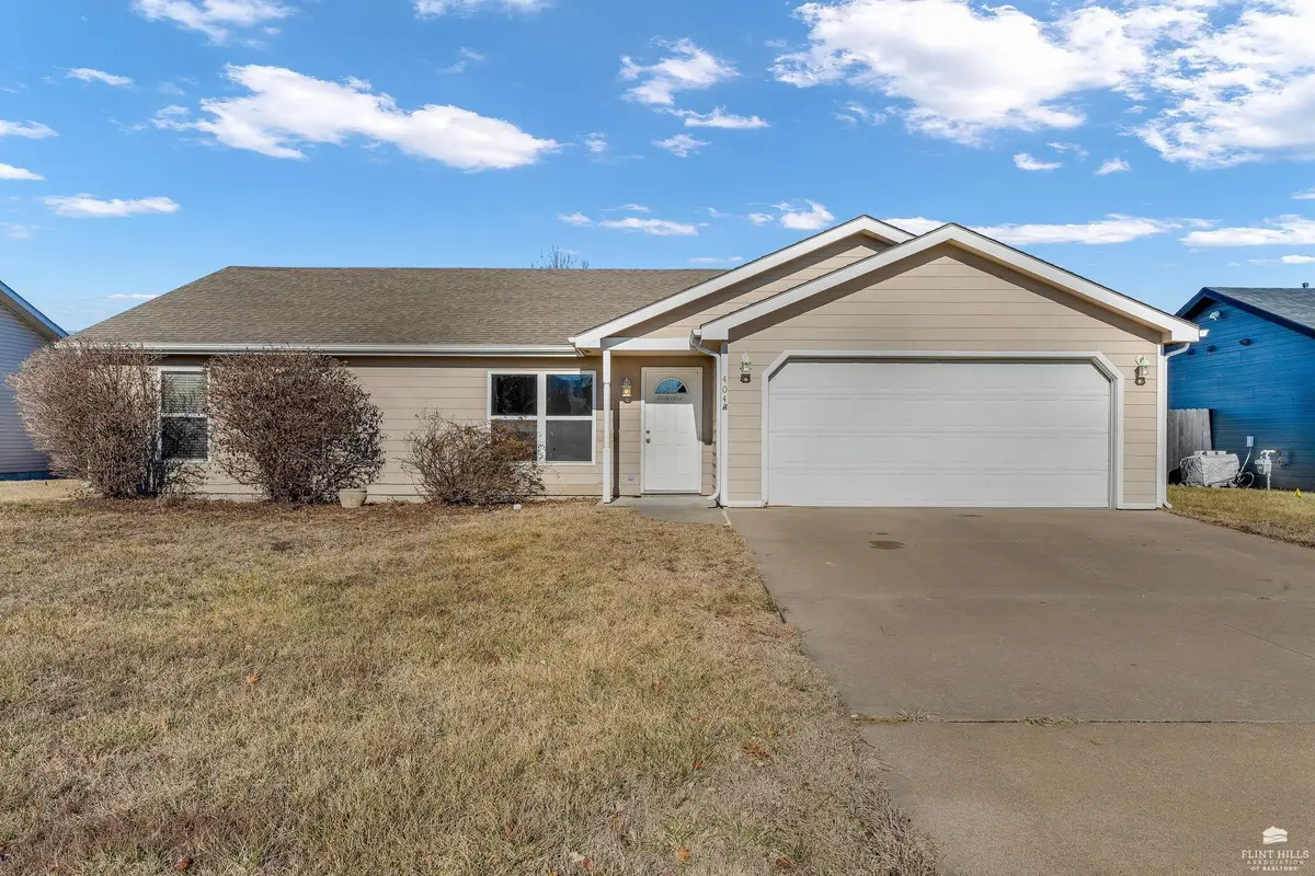 404 Walters Drive, Manhattan, KS 66502 - Image #1