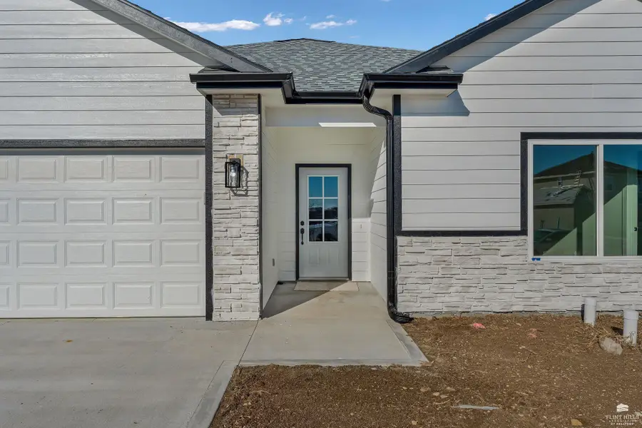 2514 Karen Lane, Junction City, KS 66441 - Image #3
