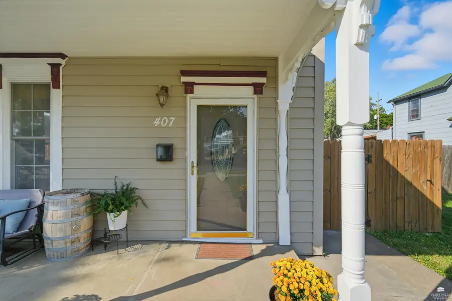 407 Elm Street, Wamego, KS 66547 - Image #3