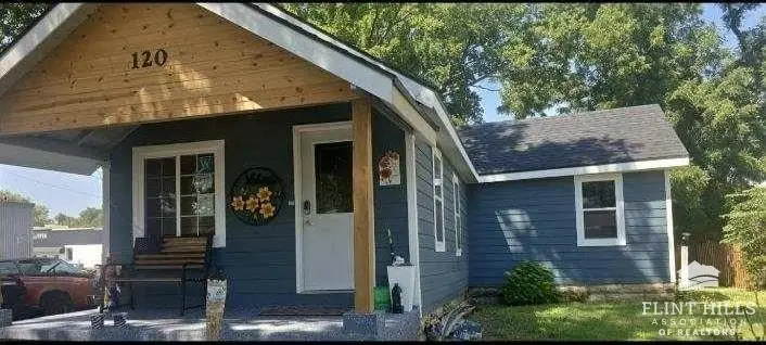 120 E 12th Street, Junction City, KS 66441 - Image #1