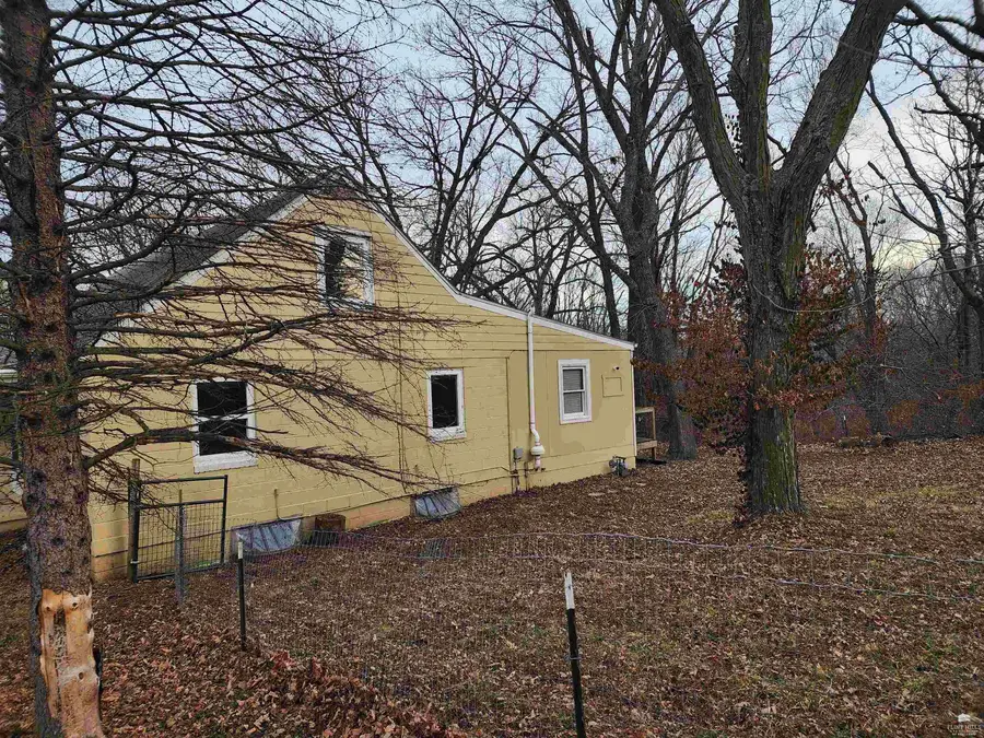 3217 Anderson Avenue, Manhattan, KS 66503 - Image #3