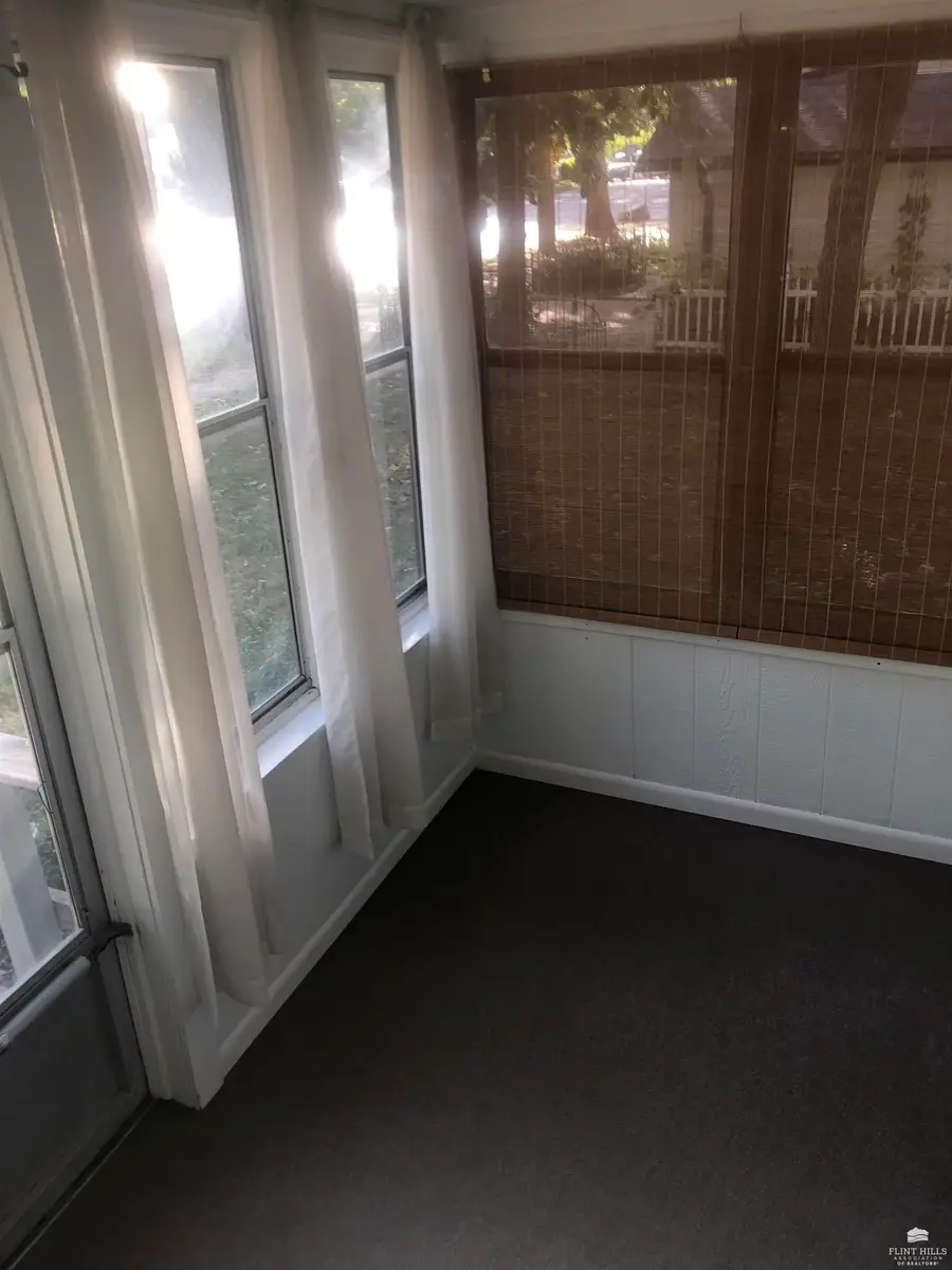 606 E 6th Street, Wamego, KS 66547 - Image #3