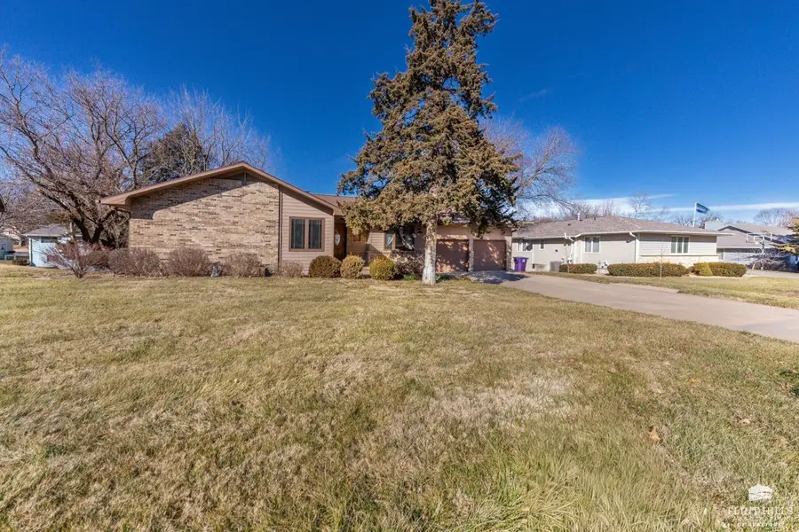2113 Hillview Drive, Manhattan, KS 66502 - Image #3