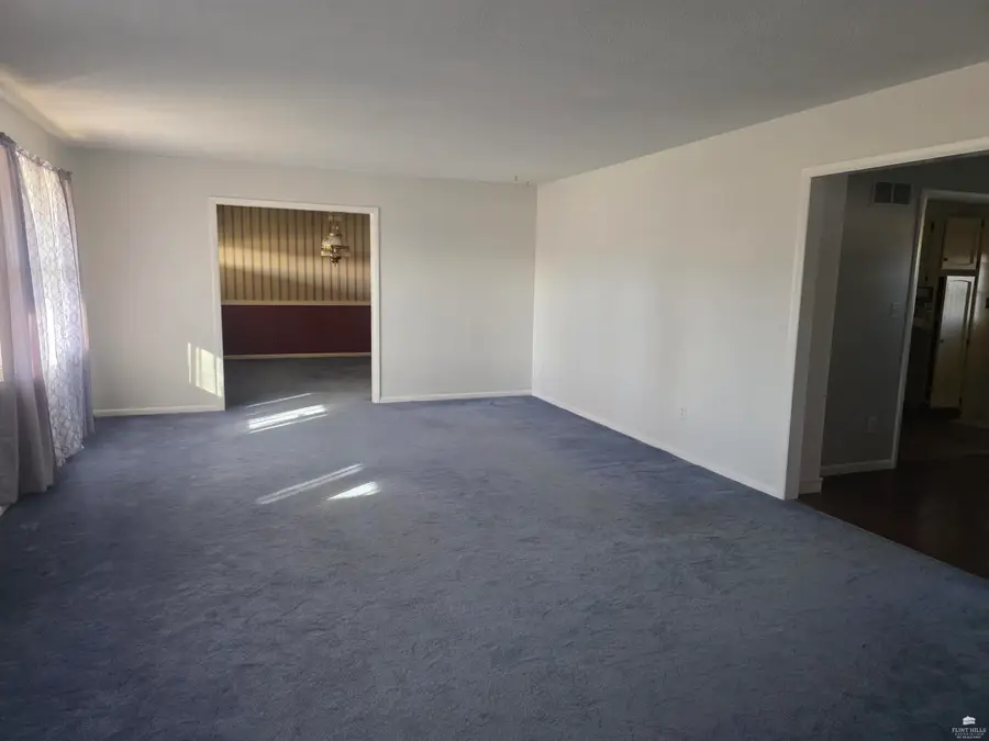 1508 Country Club Lane, Abilene, KS 67410 - #2