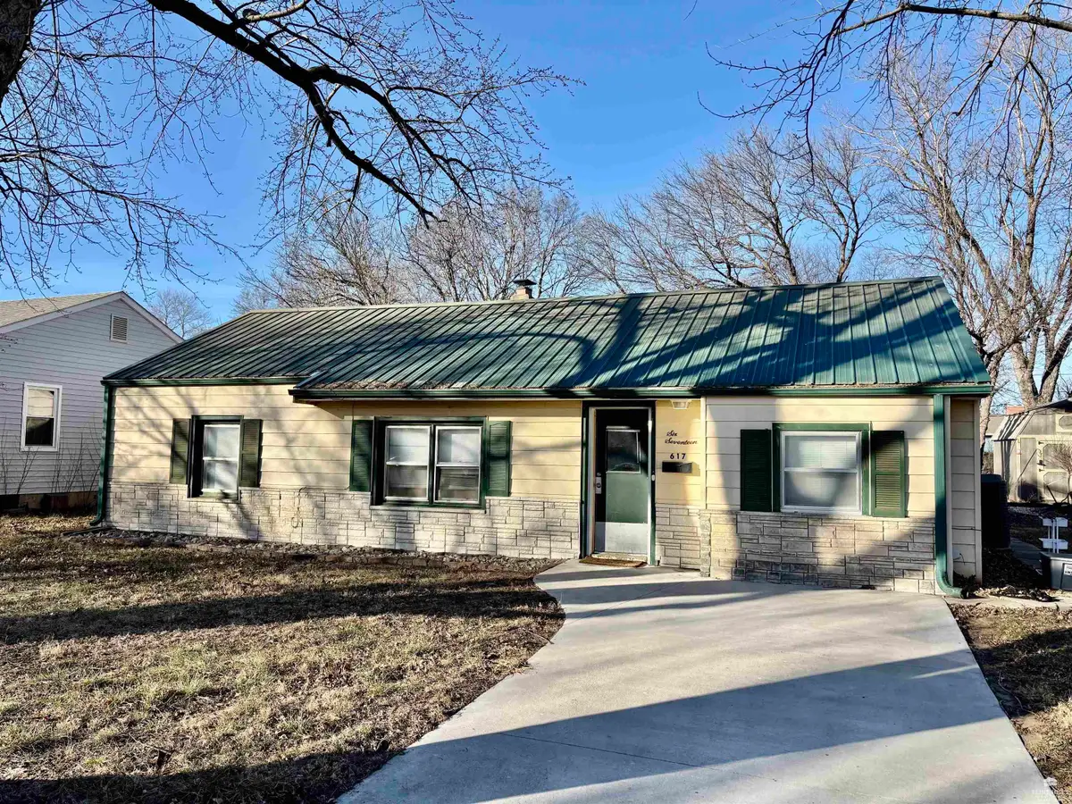 617 Arthur Street, Clay Center, KS 67432 - Image #1