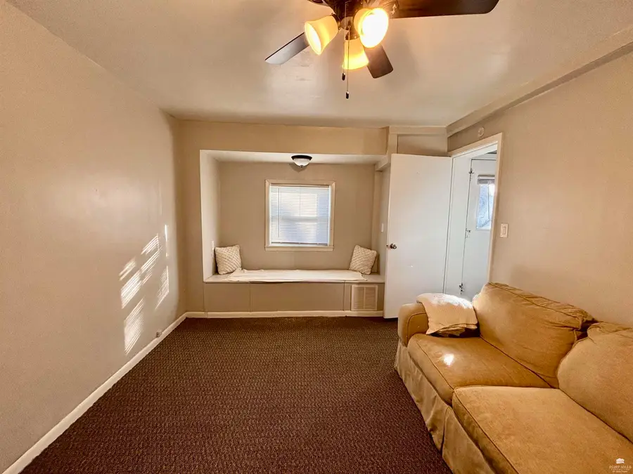 617 Arthur Street, Clay Center, KS 67432 - Image #3