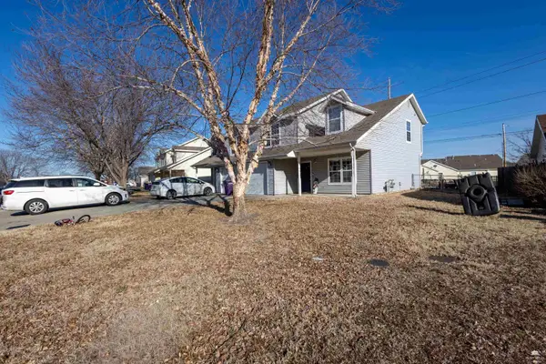 2708 Kirkwood Drive, Manhattan, KS 66502