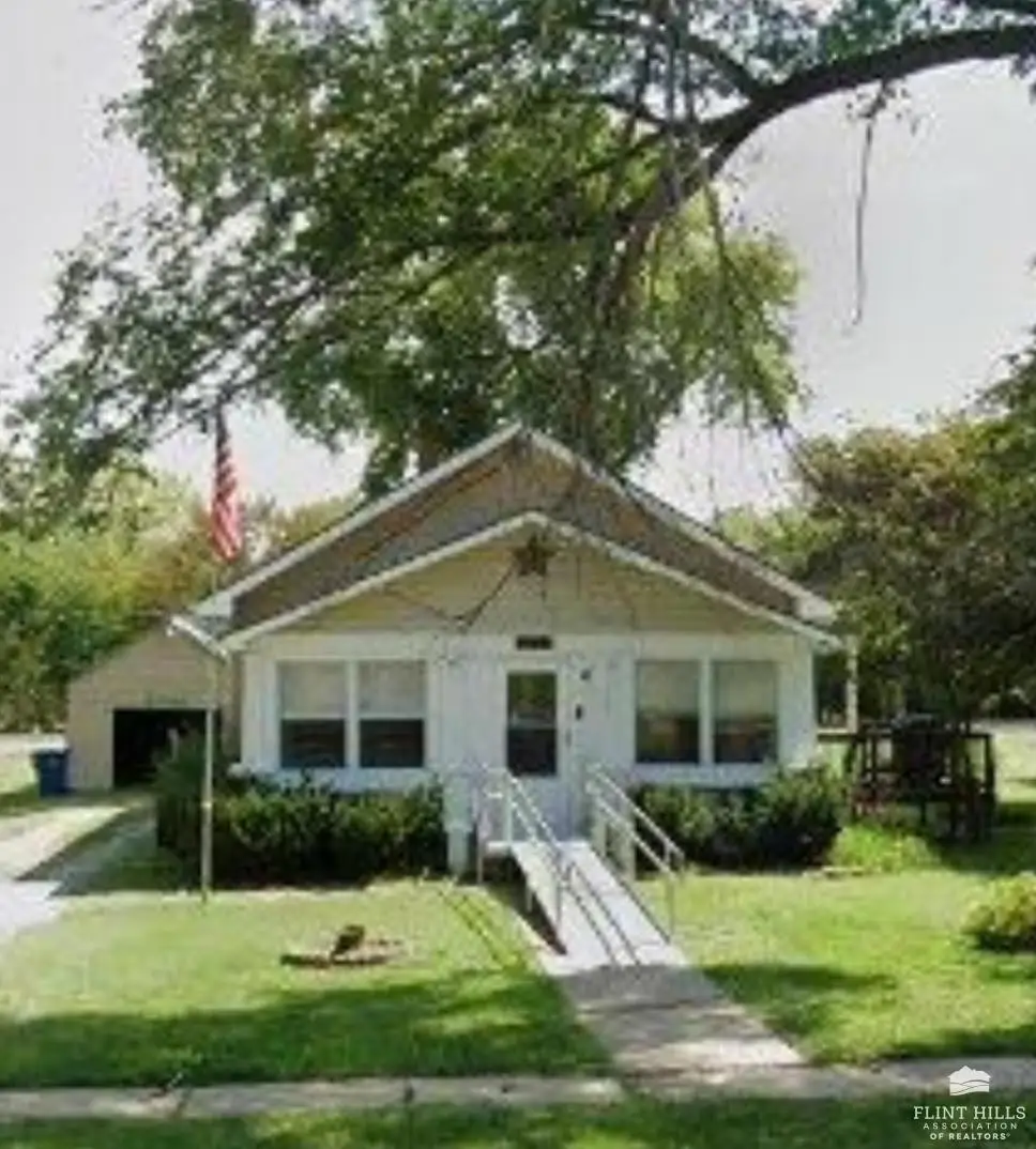 316 S Tell Street, Enterprise, KS 67441 - #1