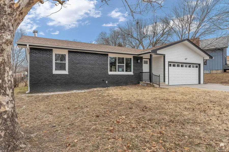 1312 Skyline, Junction City, KS 66441 - Image #2