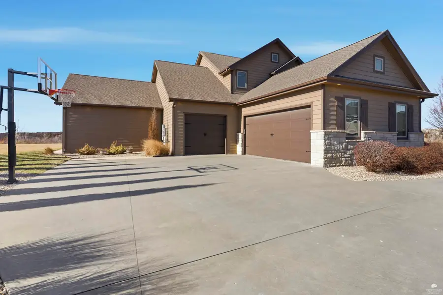 1416 Leone Court, Manhattan, KS 66503 - Image #3