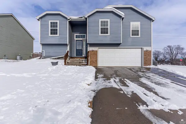 902 Bryce Drive, Junction City, KS 66441