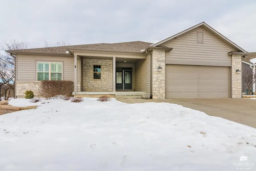 416 Firethorn Ct, Manhattan, KS 66503 - Image #2