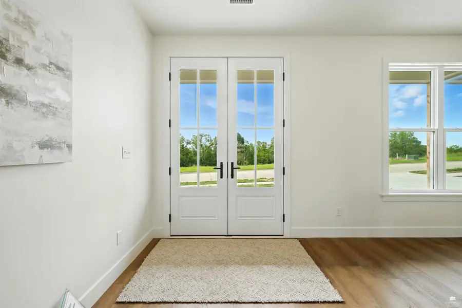 207 Sandbar Drive, Wamego, KS 66547 - #3