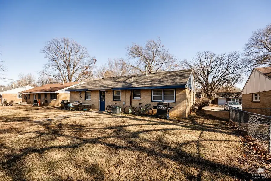 1411 Hartford Road, Manhattan, KS 66502 - Image #3