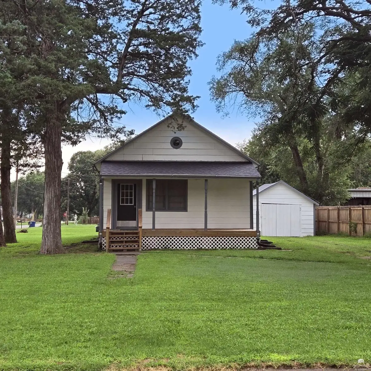 301 N Poplar Street, Solomon, KS 67480 - #1