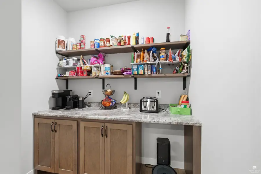 4660 Raven Creek, Manhattan, KS 66502 - #3