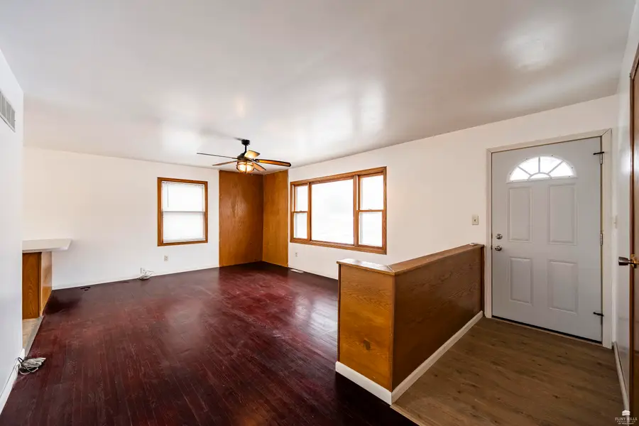 9012 Blue Ridge Road, Manhattan, KS 66503 - Image #2