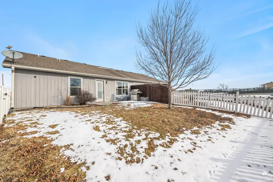 2613 T Dowling Court, Manhattan, KS 66502 - Image #2
