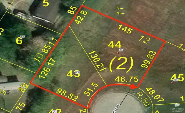 800 & 804 Jerry Drive, Junction City, KS 66441