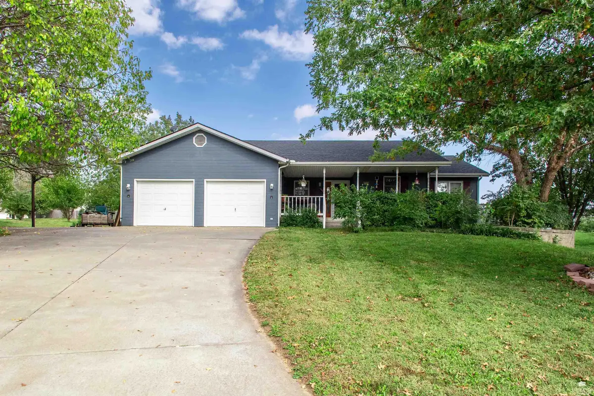 9109 Emily Circle, Manhattan, KS 66502 - Image #1