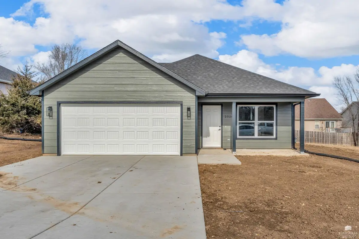 2528 Sawmill Road, Junction City, KS 66441 - #1