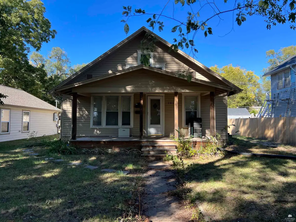 1012 Yuma Street, Manhattan, KS 66502 - #1