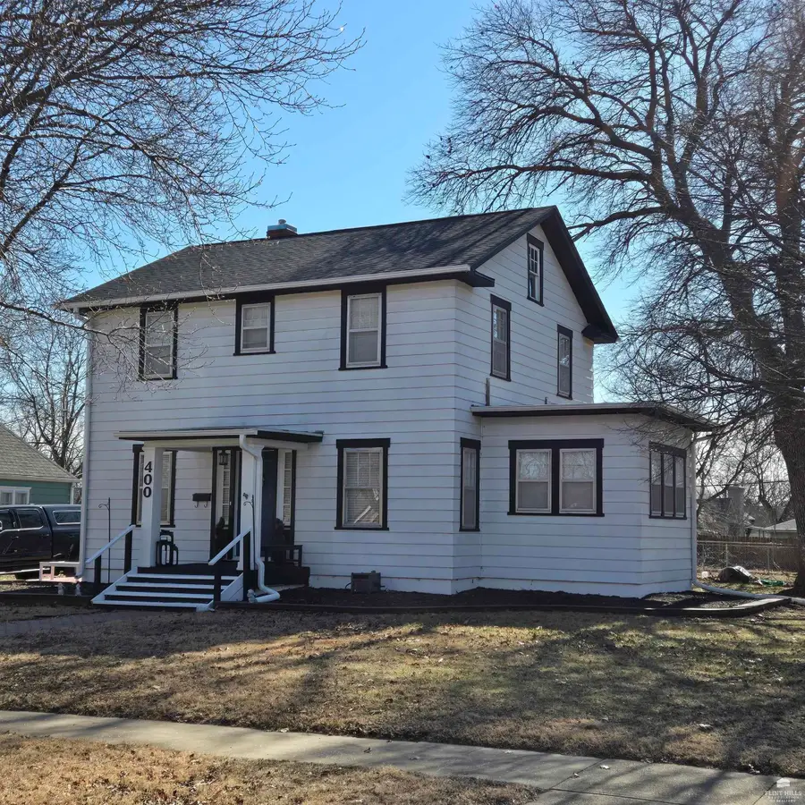 400 NE 9th Street, Abilene, KS 67410 - #2