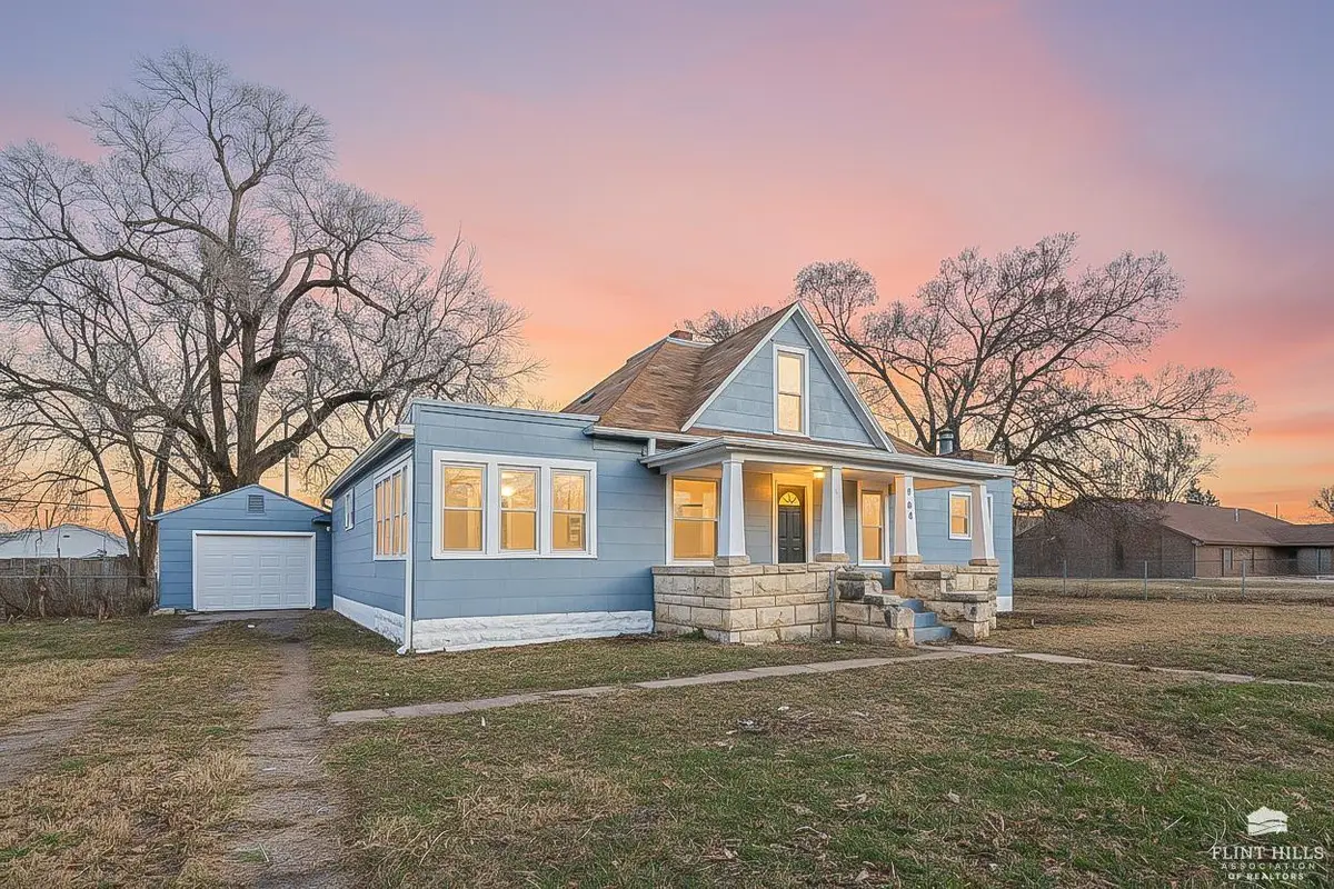704 W 13th Street, Junction City, KS 66441 - #1