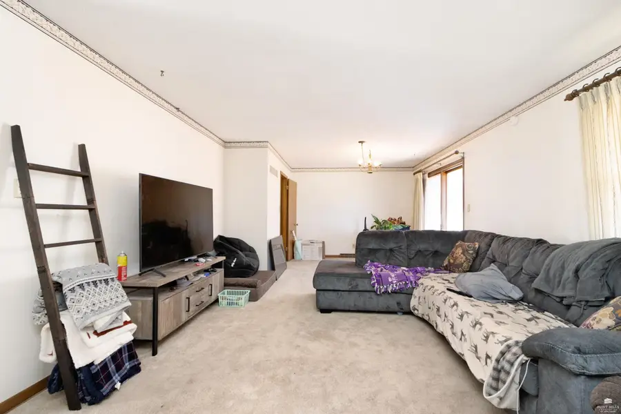 1528 University Drive, Manhattan, KS 66502 - #3