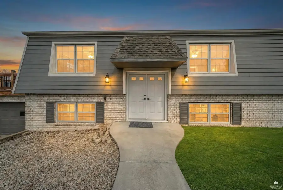 3214 Rolling Hills Drive, Milford, KS 66514 - #2