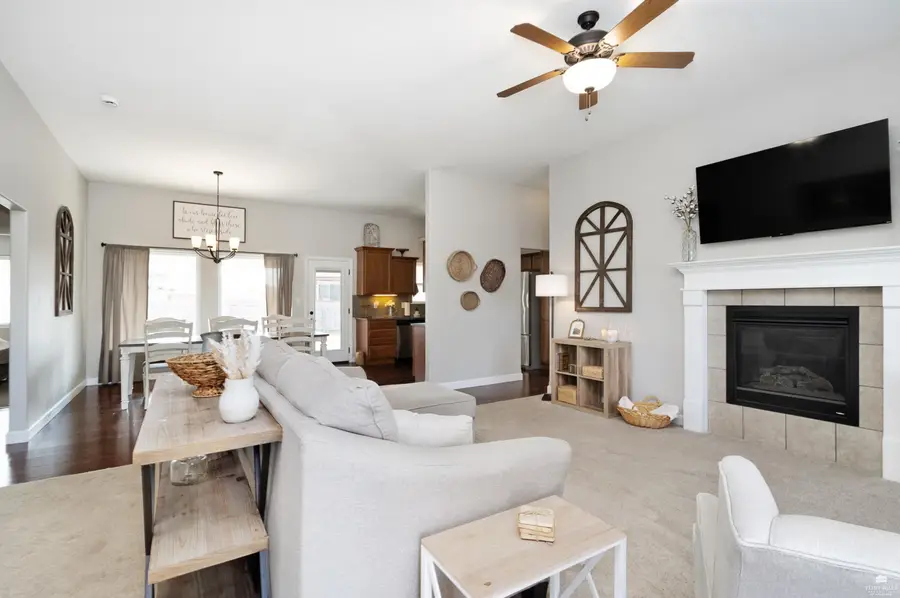 9950 Rosemary Lane, Manhattan, KS 66502 - #3