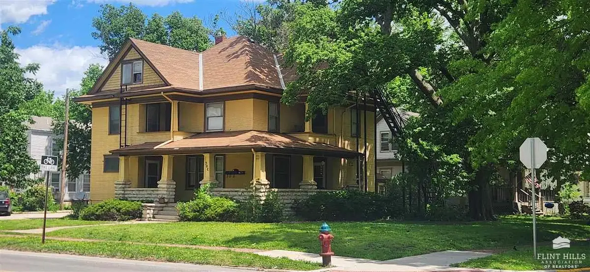 300 N 11th, Manhattan, KS 66502 - #1