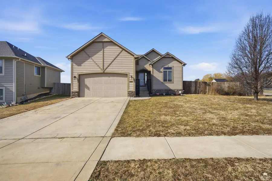 1004 Dakota Lane, Junction City, KS 66441 - #2