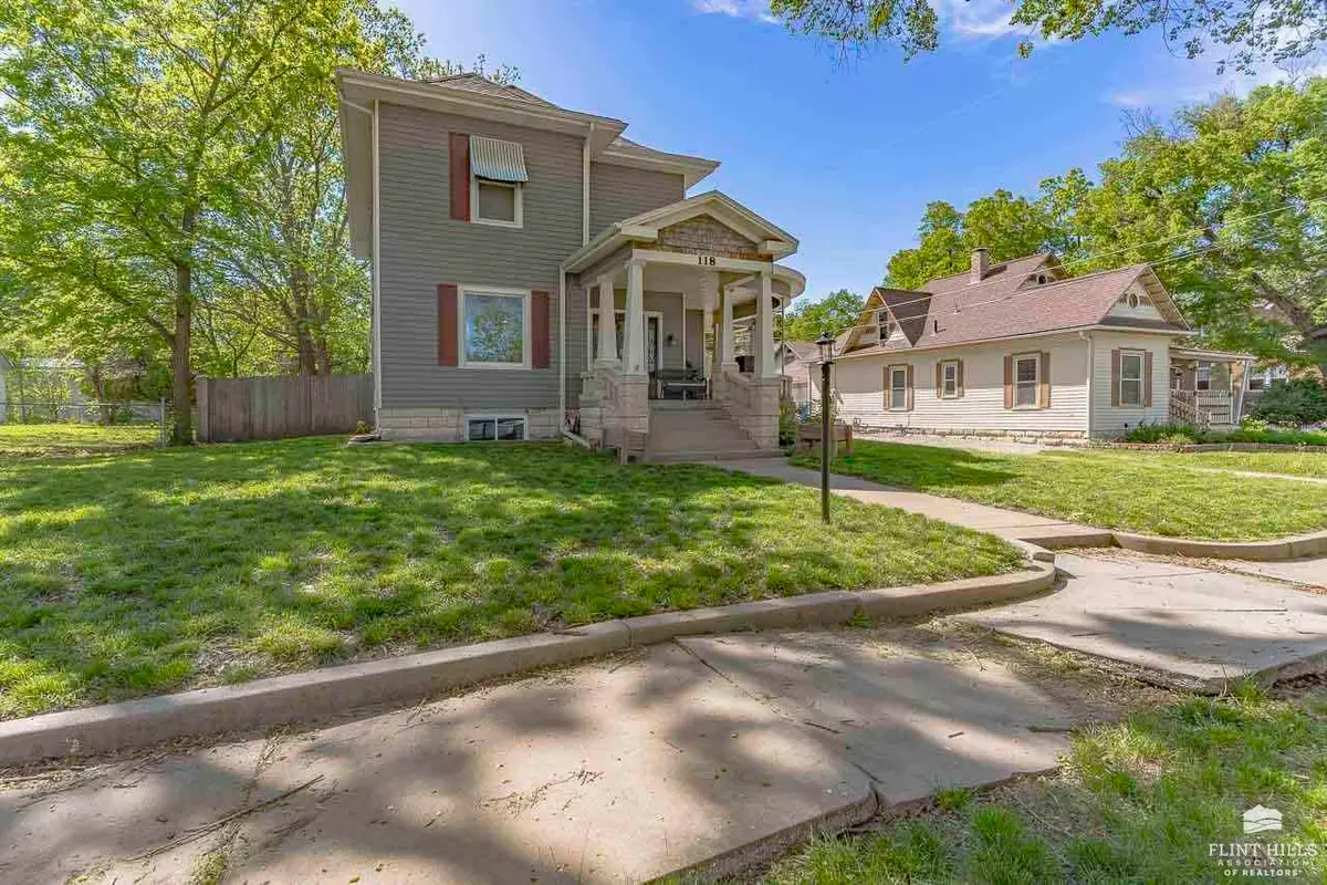 118 S Jefferson Street, Junction City, KS 66441 - #1