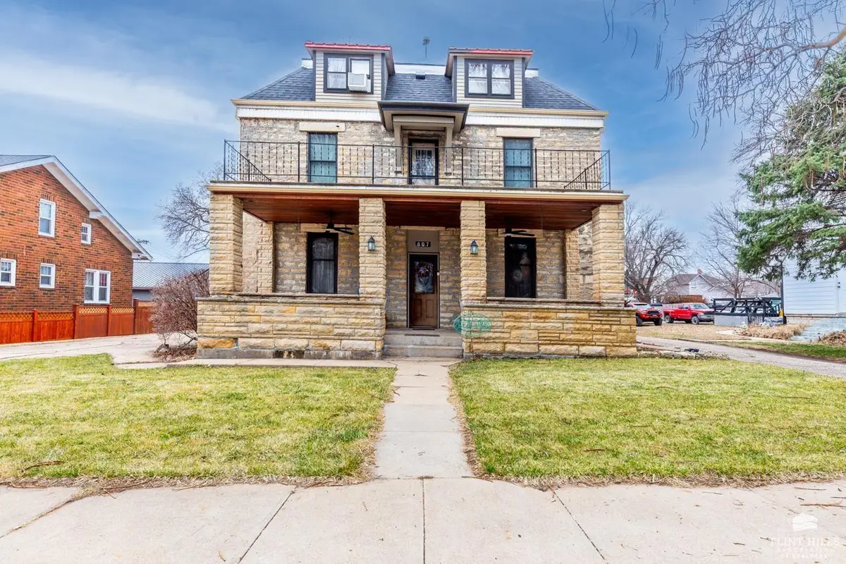 607 Ohio Street, Alma, KS 66401 - #1