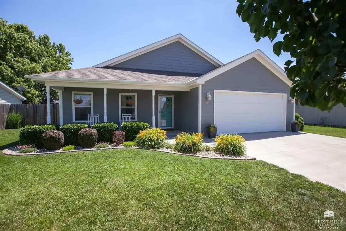 109 Northfield Road, Manhattan, KS 66502 - #1