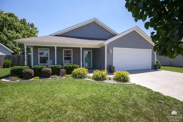 109 Northfield Road, Manhattan, KS 66502