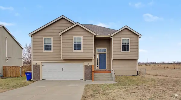 3111 Oakwood Drive, Junction City, KS 66441