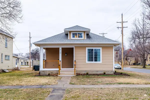 615 Ash Street, Wamego, KS 66547