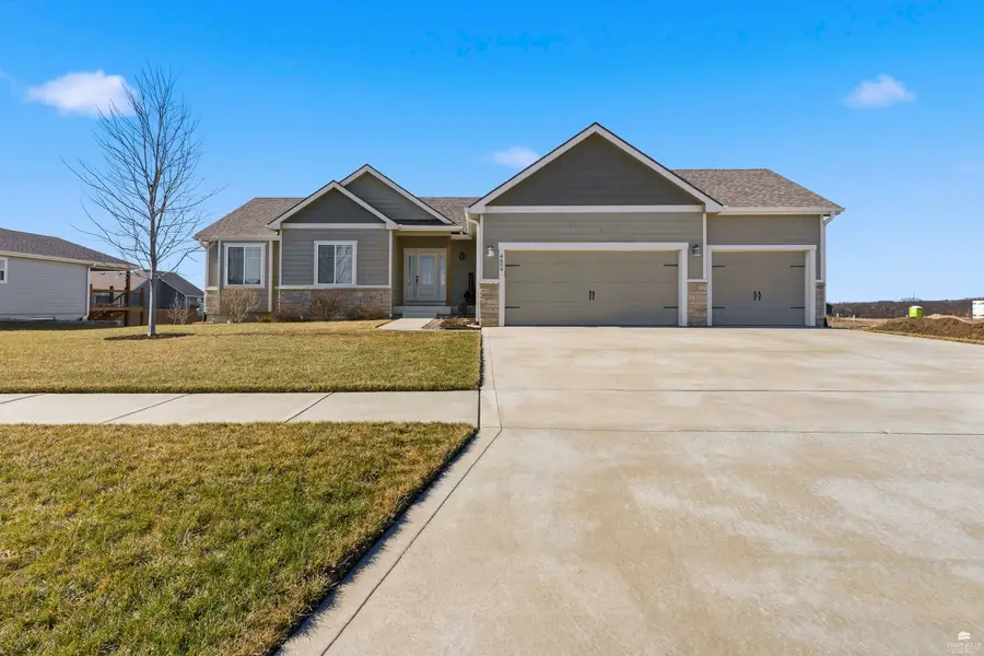 4604 Snapdragon Drive, Manhattan, KS 66502 - #2