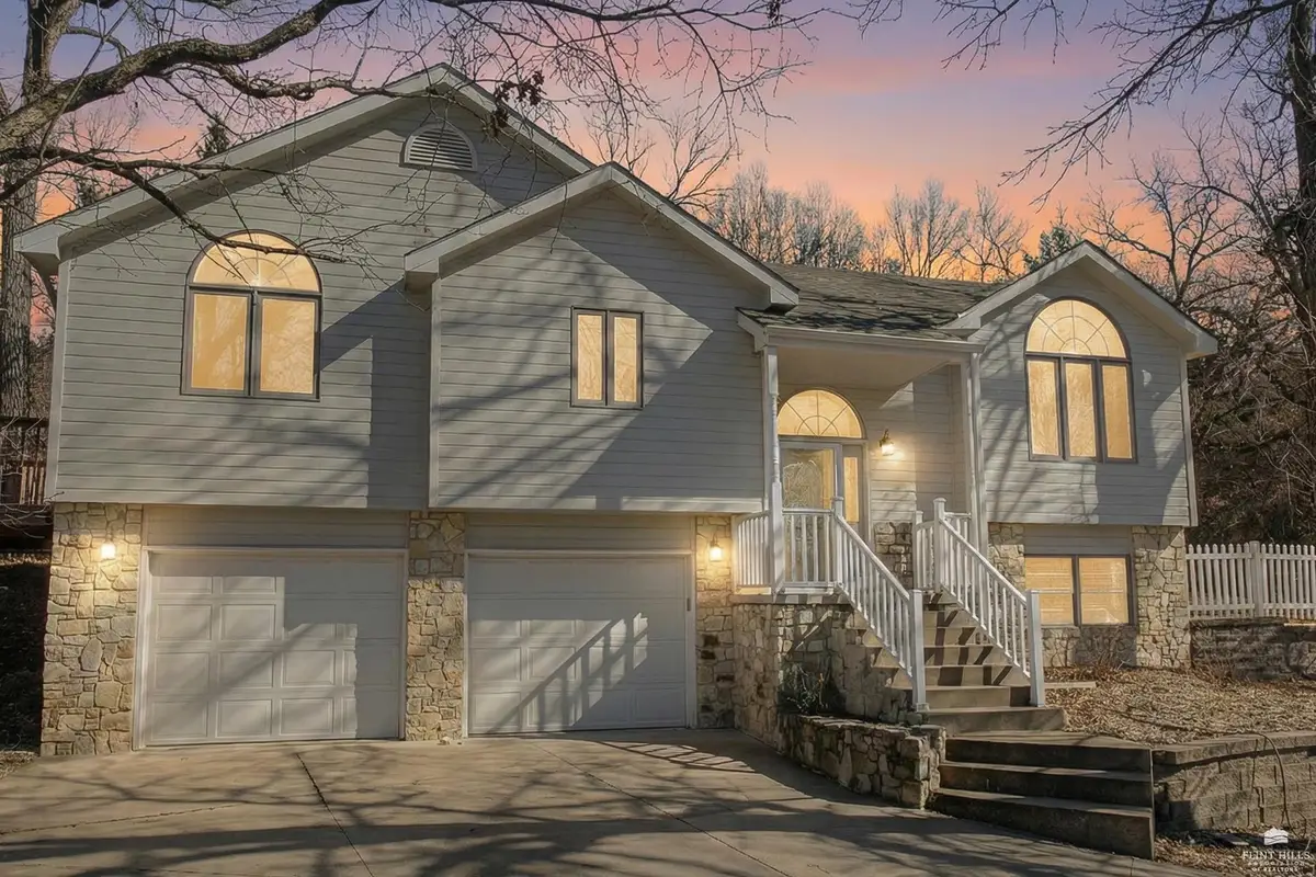 1024 Connecticut Avenue, Manhattan, KS 66502 - #1