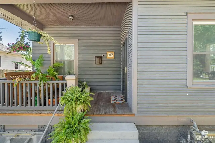 317 S 5th Street, Manhattan, KS 66502 - #3