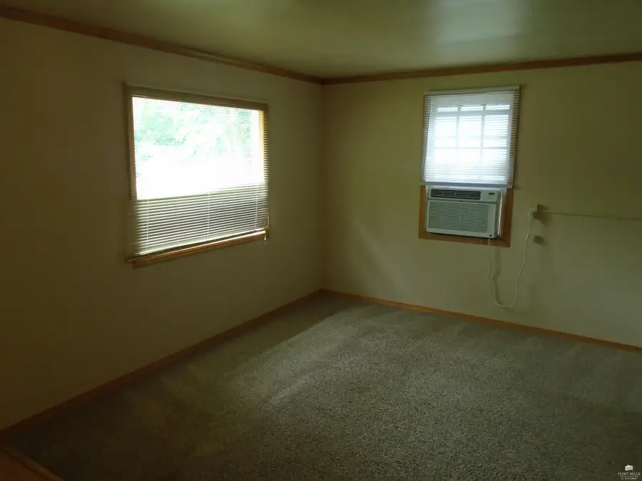 525 13th Street #527 13th Street, Ogden, KS 66517 - #2