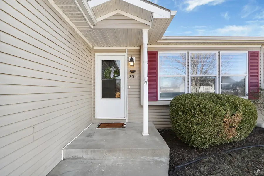 204 Brookmont Drive, Manhattan, KS 66502 - #3