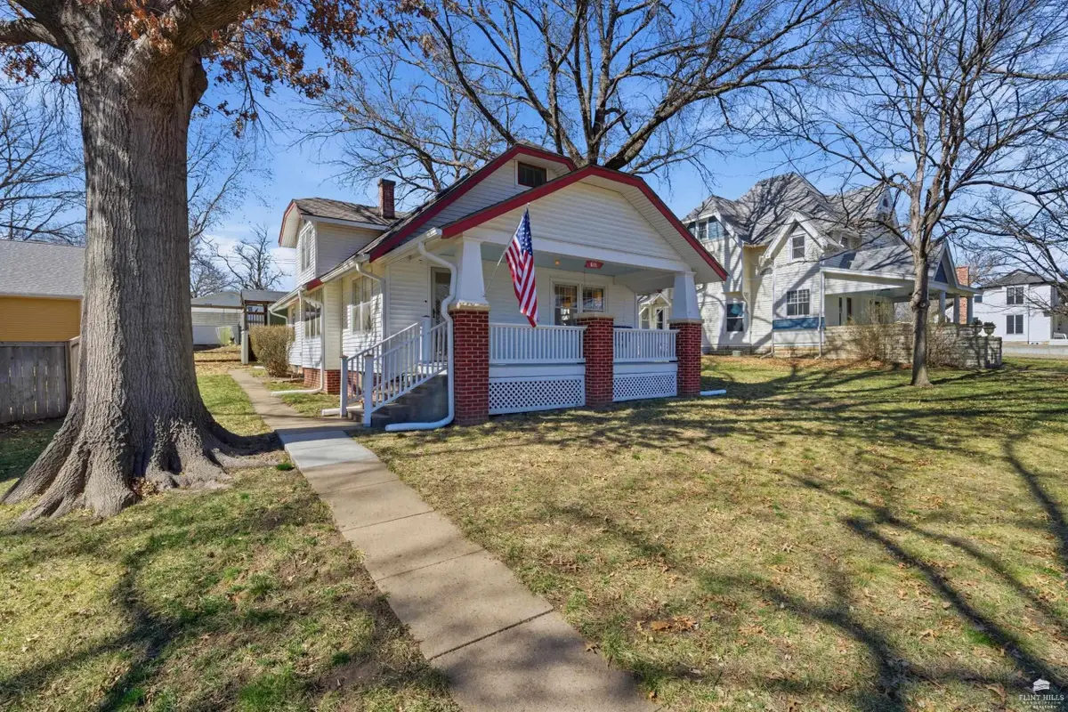 511 Poplar Street, Wamego, KS 66547 - #1